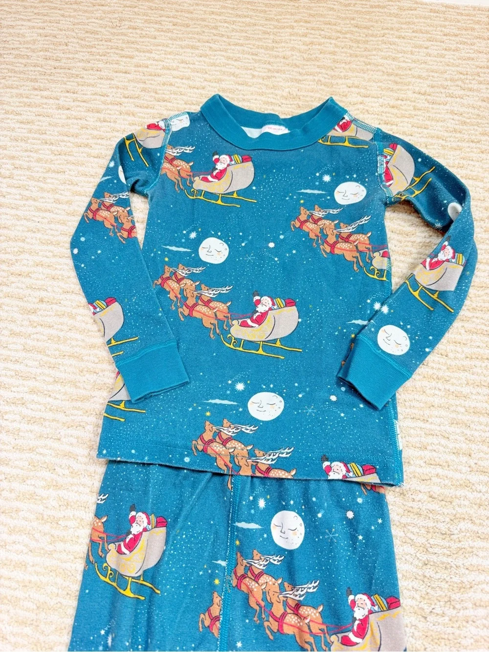 Hanna Andersson Teal Santa Sleigh Print Pajama Set